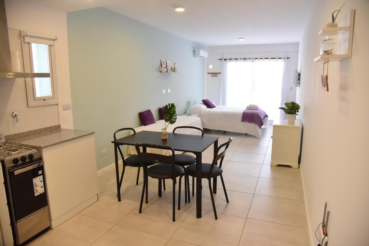 Luminosos Y Modernos Departamentos En Apartamento